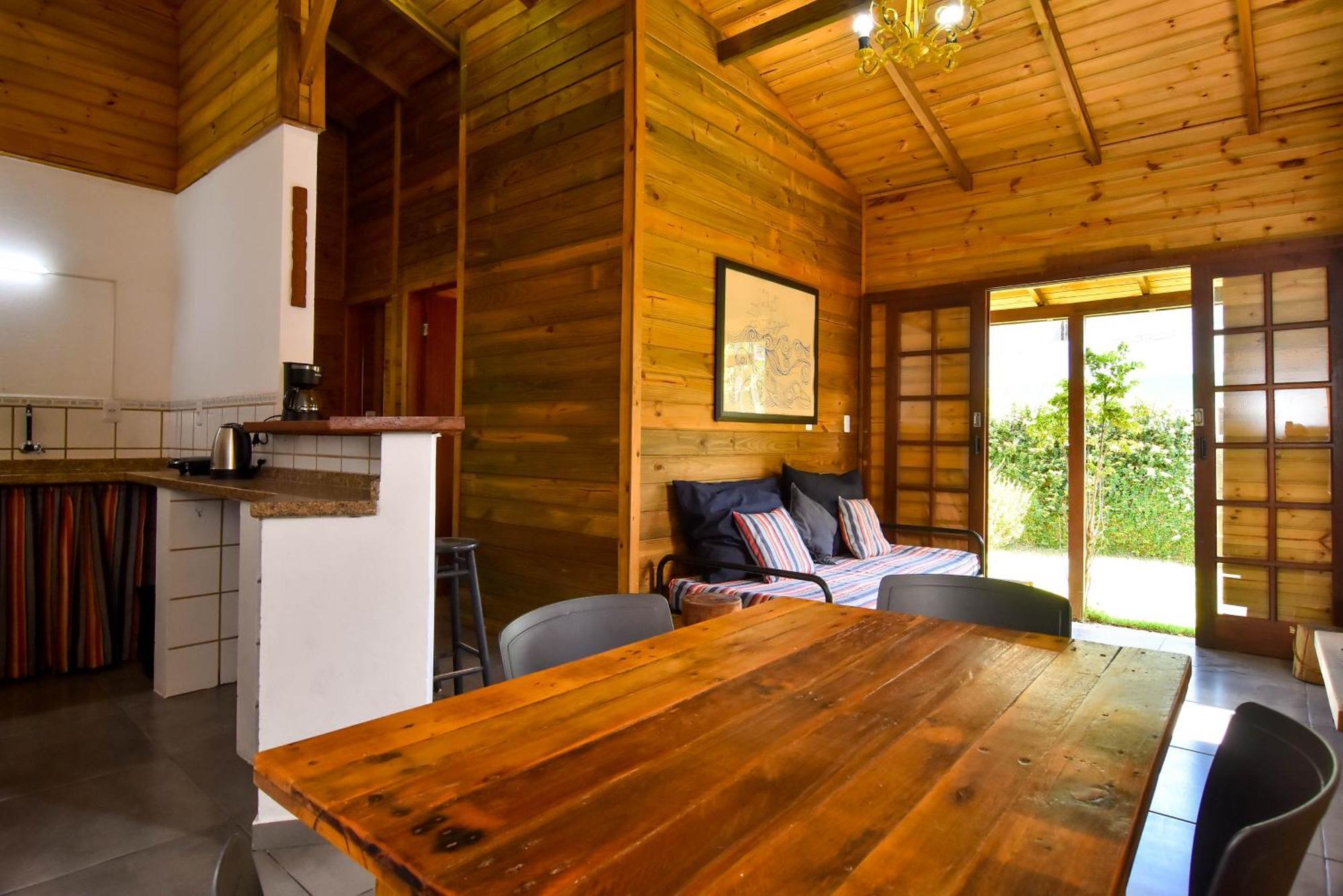 Casa De A 250 Mts Da Av. Rendeiras P1716 Holiday home *